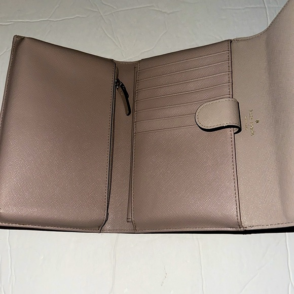 Kate Spade New York Laurel Way Winni Crossbody Wallet - Picture 13 of 15